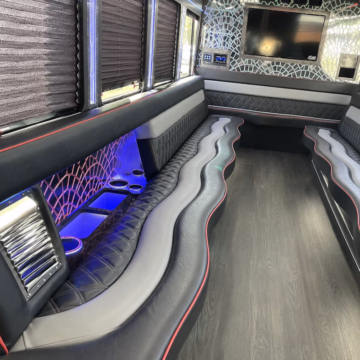 Kent Winery Tour & Pub Crawl Transportation party bus exterior