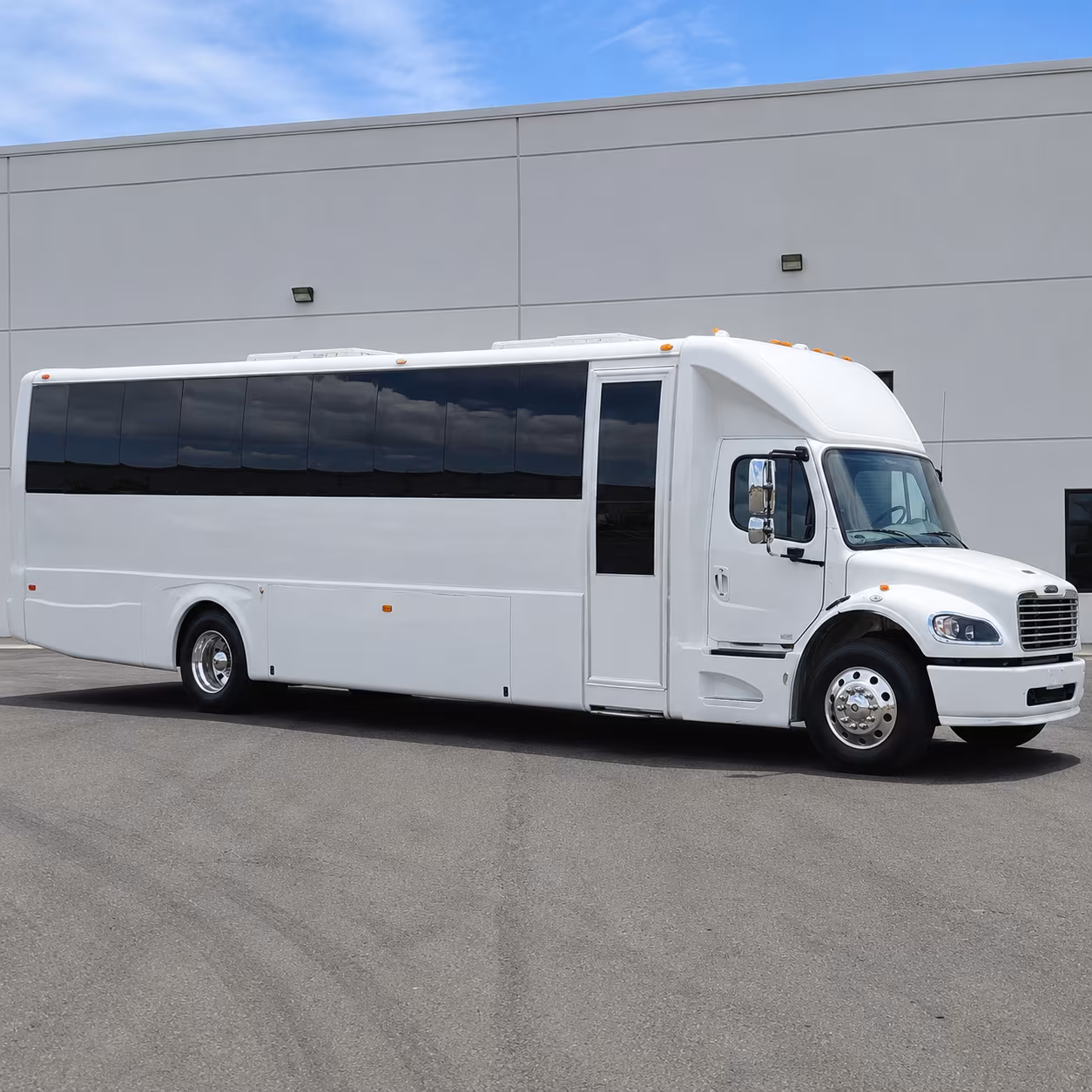 Kirkland Birthday, Sweet 16, & Quinceañera Party Bus Rentals