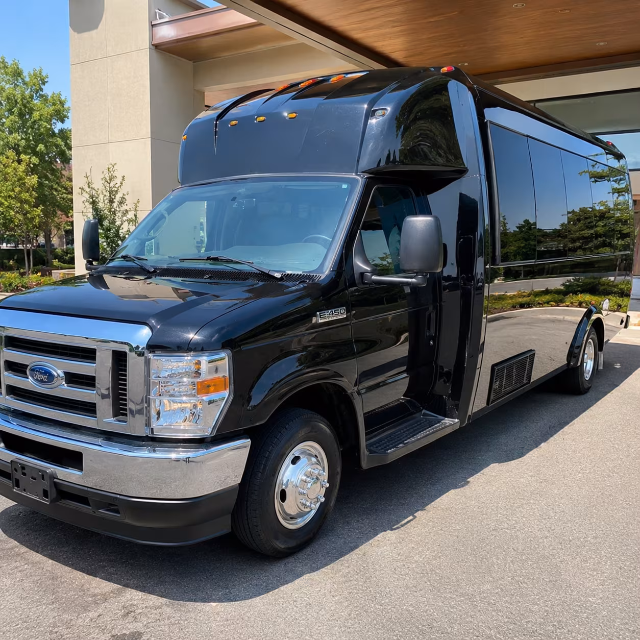 Sammamish Birthday, Sweet 16, & Quinceañera Party Bus Rentals