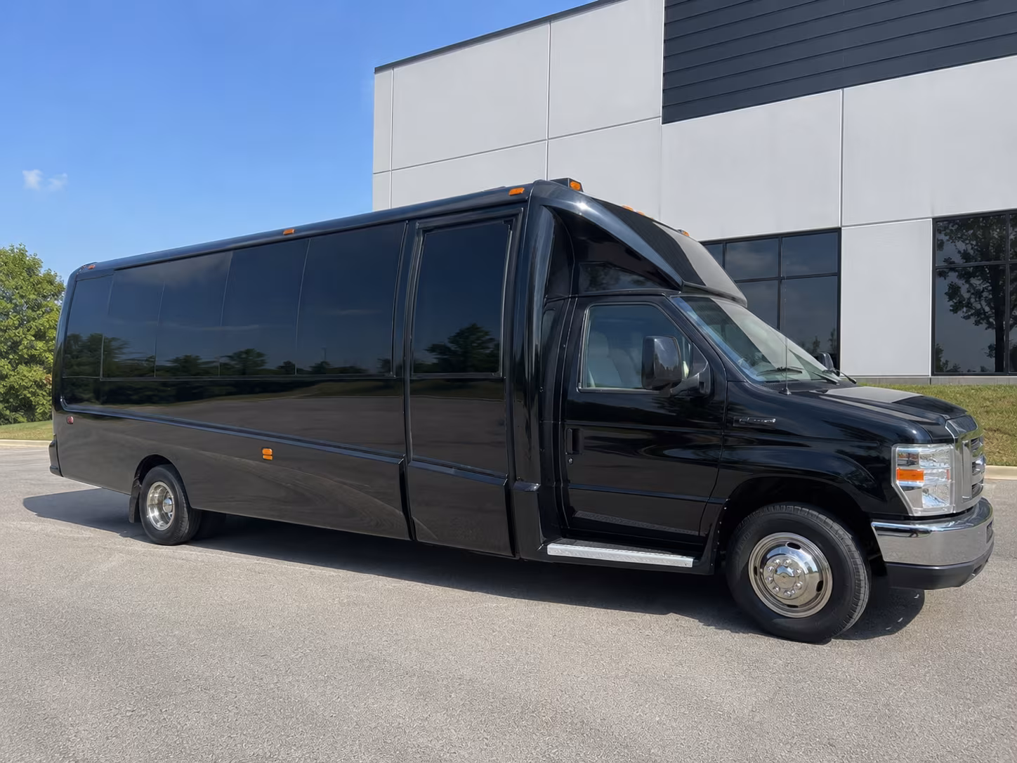 Sammamish Winery Tour & Pub Crawl Transportation