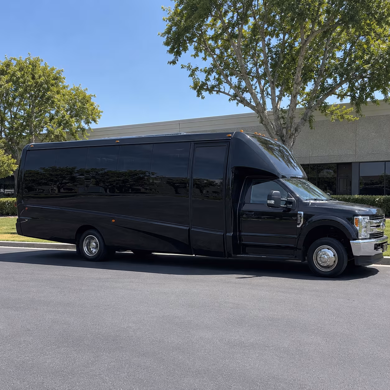 Seattle Winery Tour & Pub Crawl Transportation